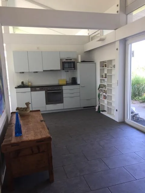 Bungalow mit grossem Garten Nähe Spital an Einzelperson zu vermieten. – Foto 8 von 13