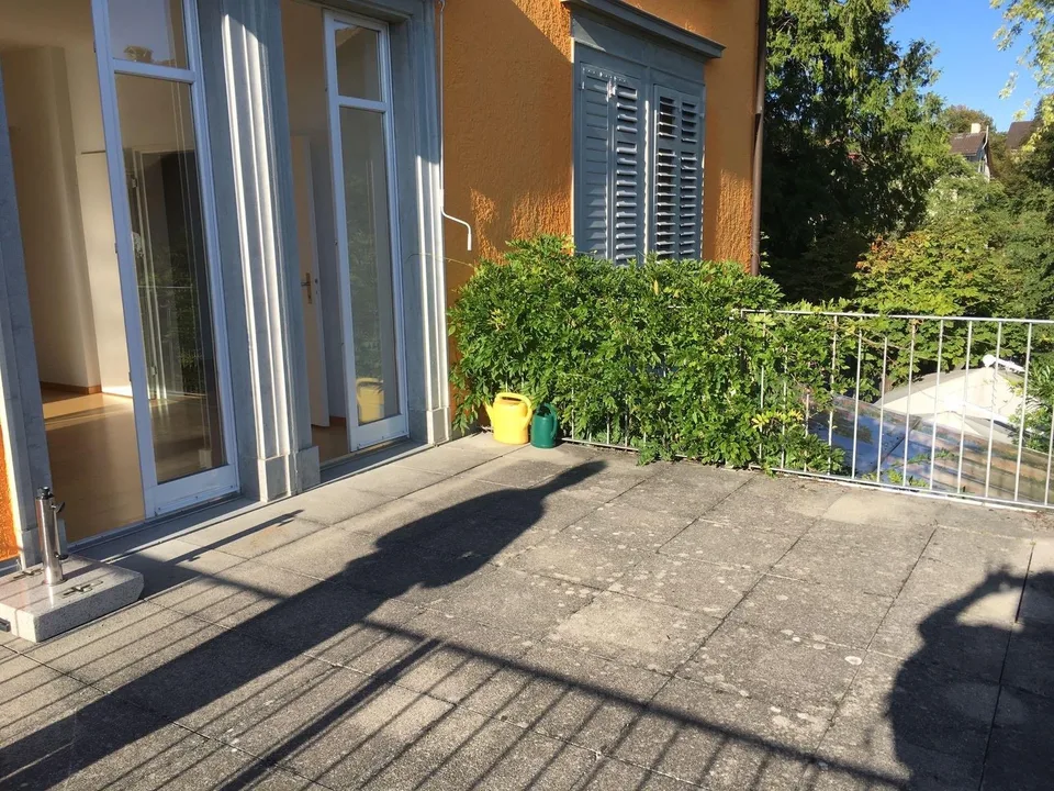Appartamento di 2,5 locali con grande terrazza a Winterthur