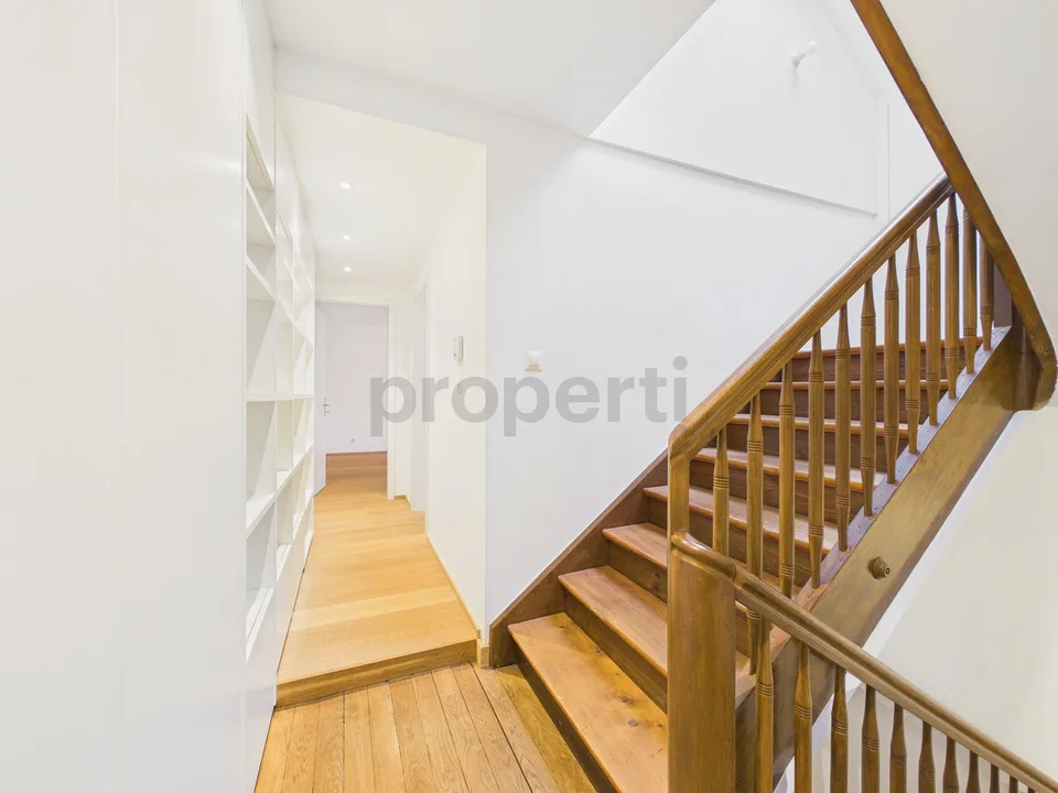 Exklusive 6.5-Zimmer-Attikawohnung mit sonnigem Balkon in Basel