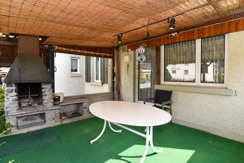 Bauland an bevorzugter Lage oder Zweifamilienhaus mit grossem Garten