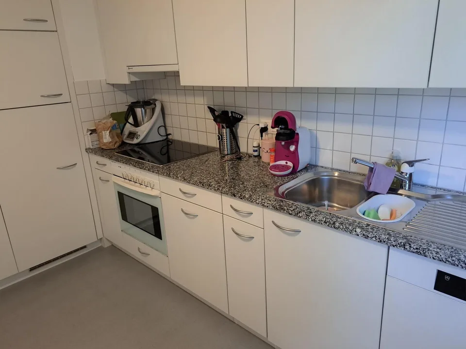 schöne und helle 3.5 Zimmer Wohnung zu vermieten