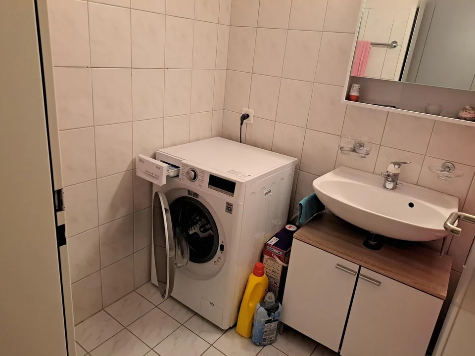 schöne und helle 3.5 Zimmer Wohnung zu vermieten