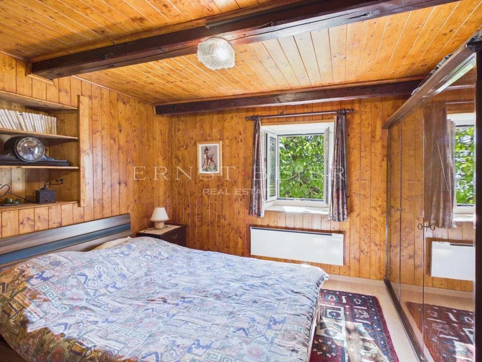 Chalet mitoyen avec cachet dans un environnement paisible et verdoyant