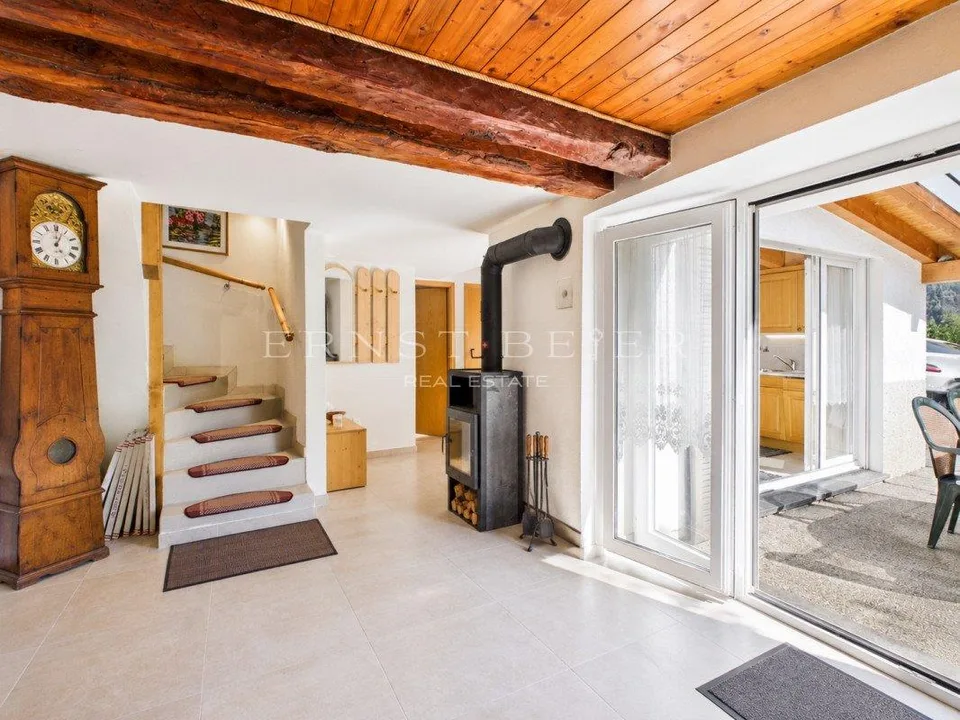 Chalet mitoyen avec cachet dans un environnement paisible et verdoyant