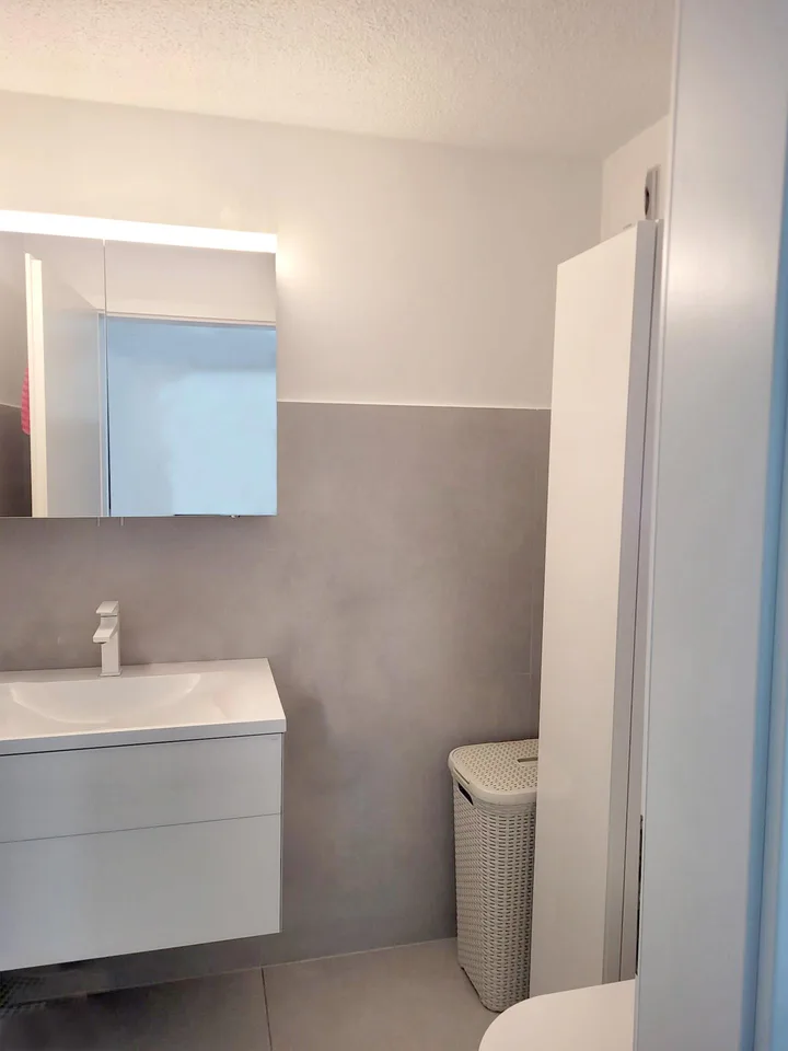 Elegante Wohnung mit hochwertigem Ausbau und Designer-Küche