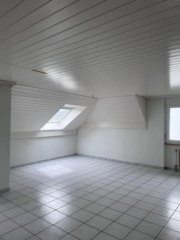 Charmante Wohnung in zentraler Lage mit sonnigem Balkon