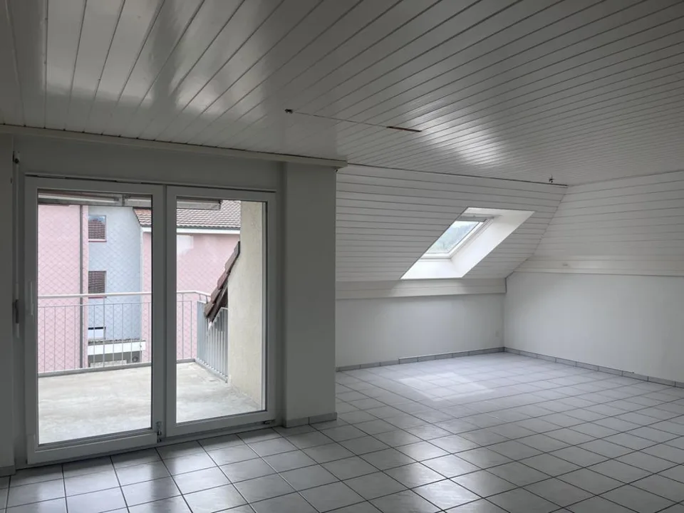 Charmante Wohnung in zentraler Lage mit sonnigem Balkon