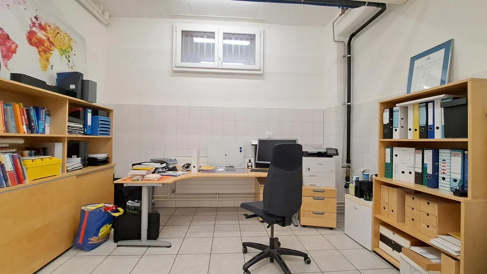 Trockener Gewerberaum ideal als Startup-Büro