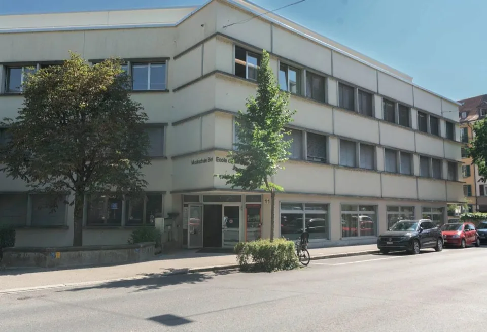 Einstellhallenplatz zu vermieten (Spitalstrasse)