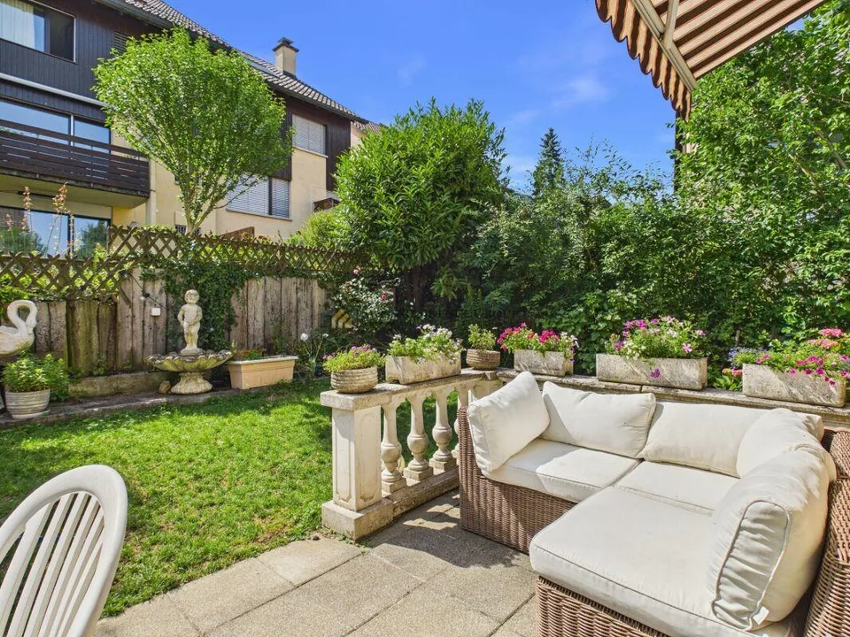 Vivere da sogno ai piedi dell'Üetliberg - Semidetached di 6,5 locali stiloso