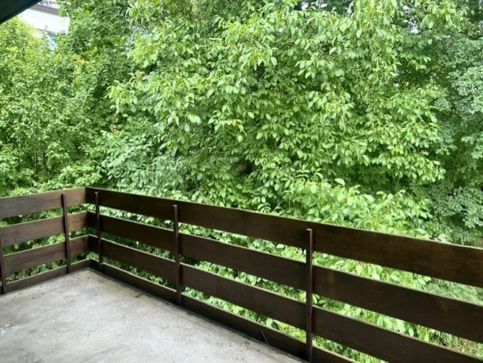 Appartamento maisonette di 5,5 locali situato in zona tranquilla con balcone in affitto – foto 11 di 11