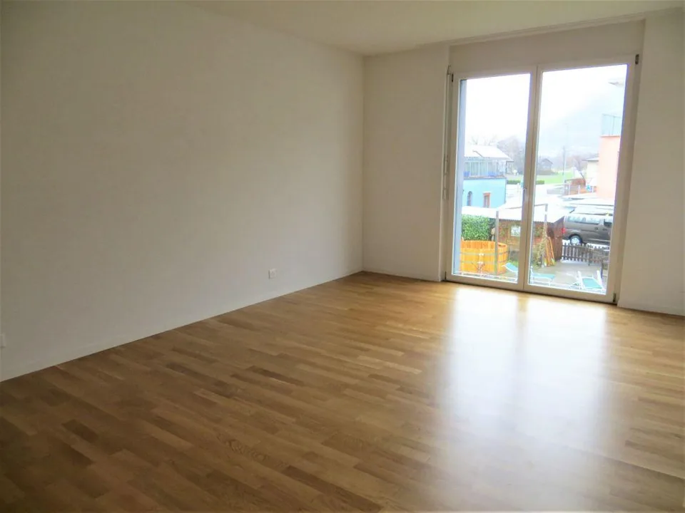 Ampio e moderno appartamento di 4 ½ locali a Sevelen