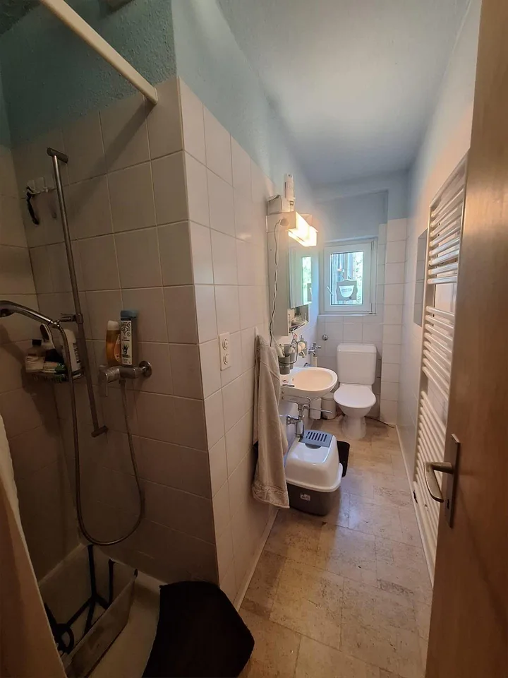zentrale und doch ruhig gelegene Wohnung