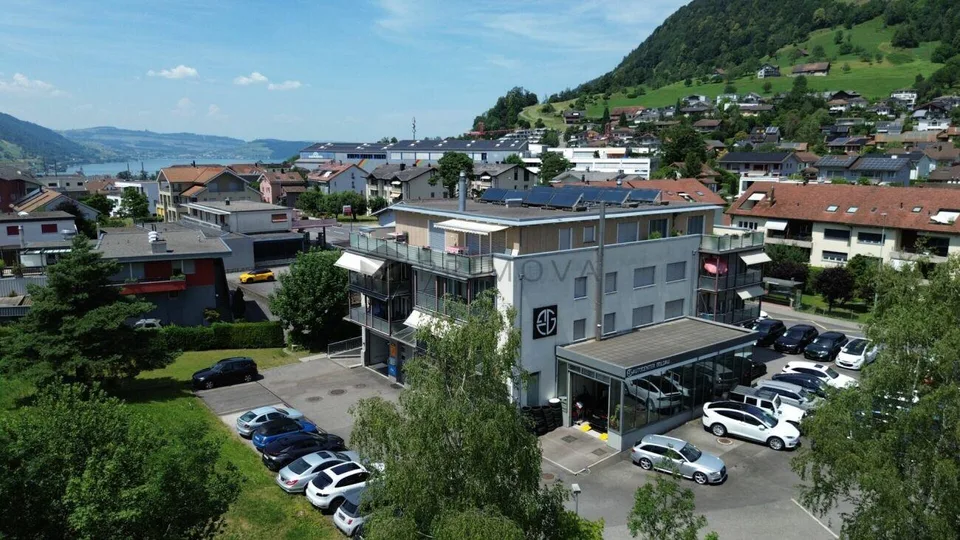 Top-Objekt Goldau: Jetzt investieren in Wohn und Geschäftshaus mit ...