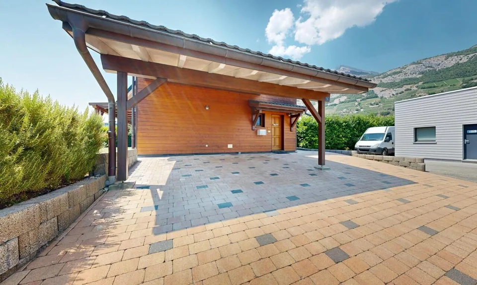 House 6.5 with large plot, garden and solar heating – photo 8 of 18