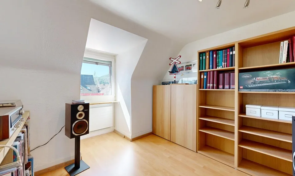 Casa affascinante con soffitta convertita e terrazza