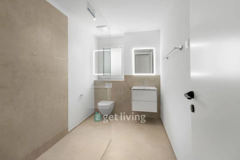 Edificio nuovo in posizione ottimale (WHG-D) con cucina lavanderia e cantina (14,5 m2)