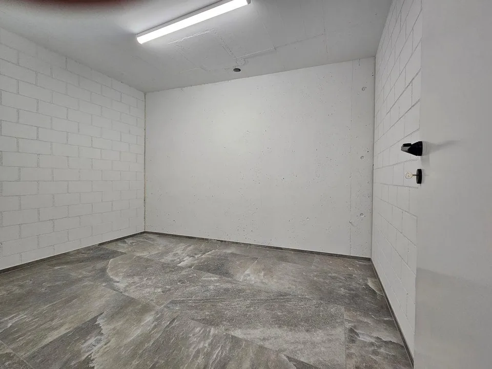 Edificio nuovo in posizione ottimale (WHG-D) con cucina lavanderia e cantina (14,5 m2)