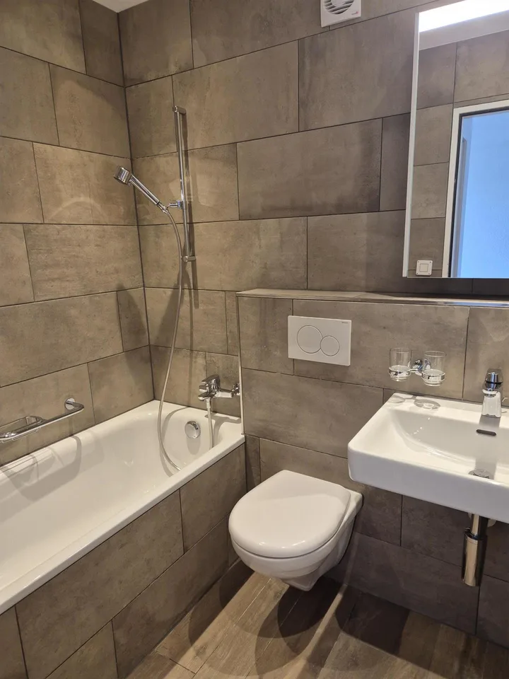 Moderne 3-Zimmerwohnung mit Weitsicht – photo 8 of 10