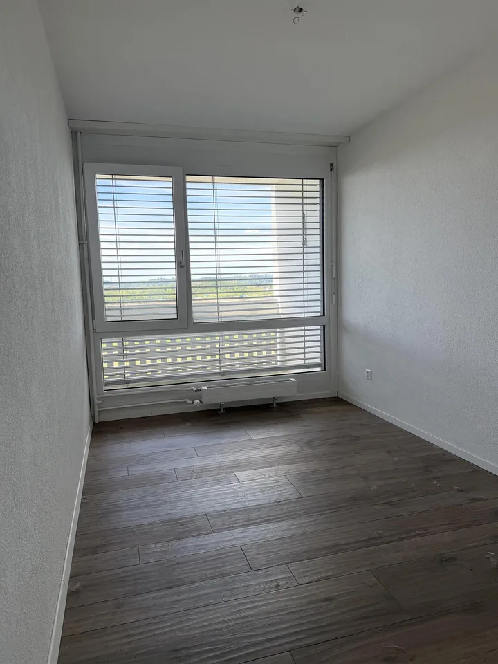 Moderne 3-Zimmerwohnung mit Weitsicht – photo 7 of 10
