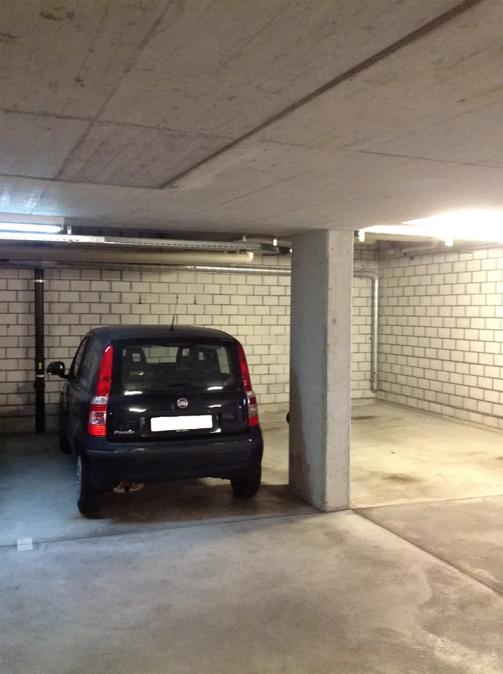 Dorfkern Autoeinstellhalle Oberwil BL