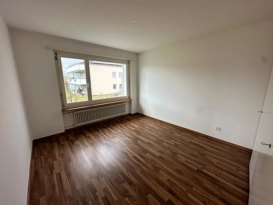 Charmante 2.5-Zimmerwohnung - nahe Bahnhof Dietlikon