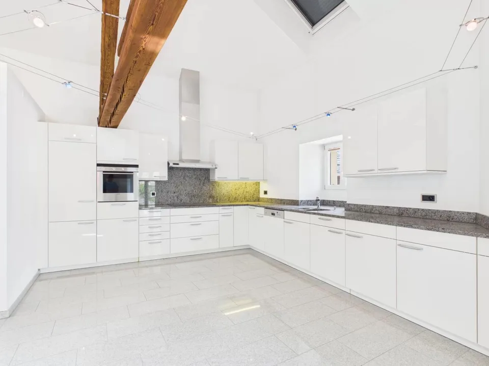 Stilvolle Duplexwohnung mit Galerie im Herzen von Glis