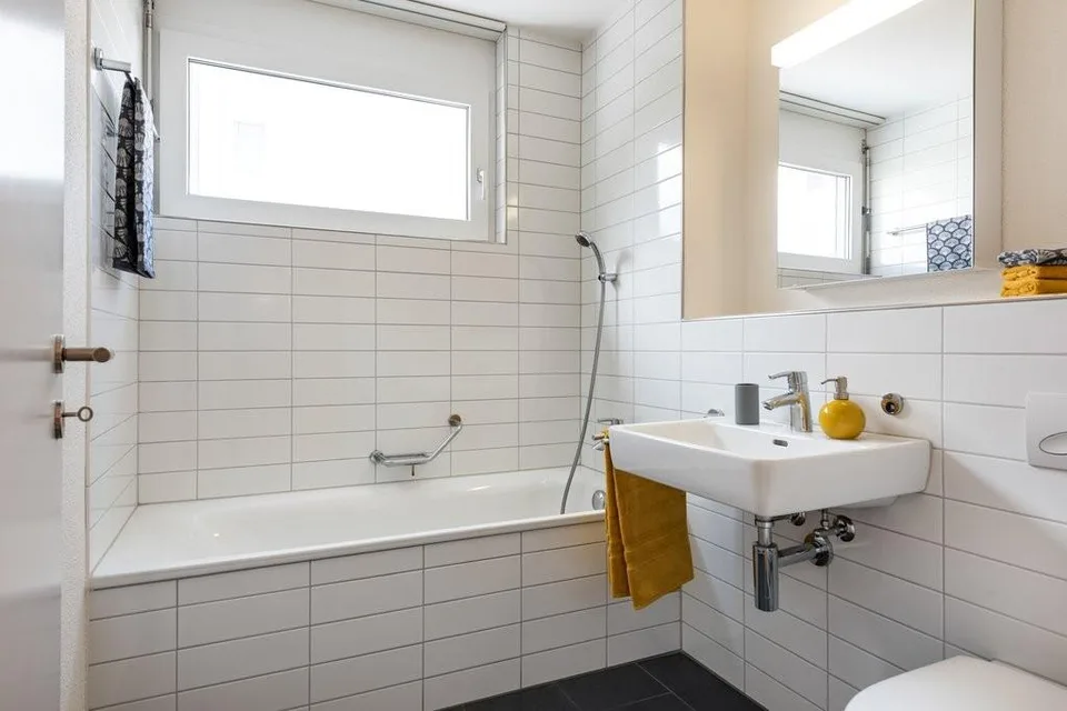Moderne 4.5 Zimmer Wohnung in familienfreundlicher Überbauung