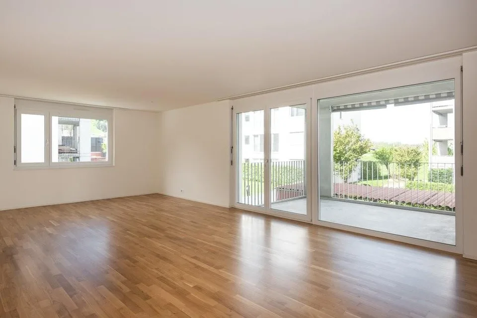 Modern 4.5 room apartment in family-friendly development