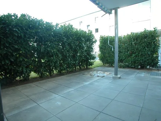 Godetevi il sole sul posto a sedere in giardino!