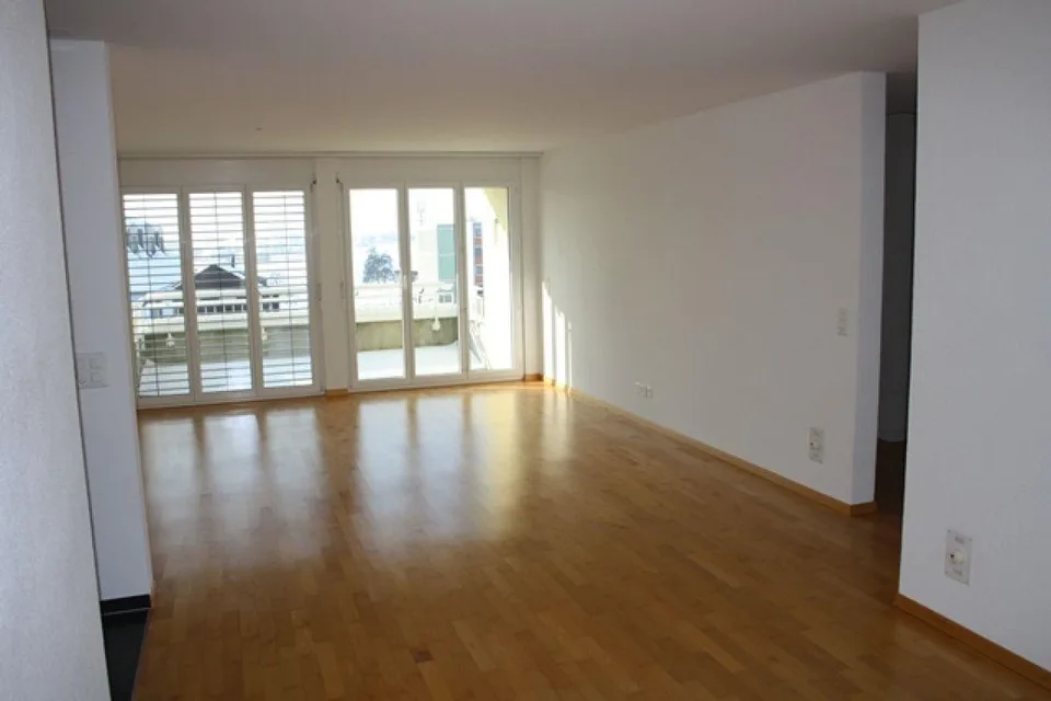 Grosszügige 4.5-Zimmerwohnung