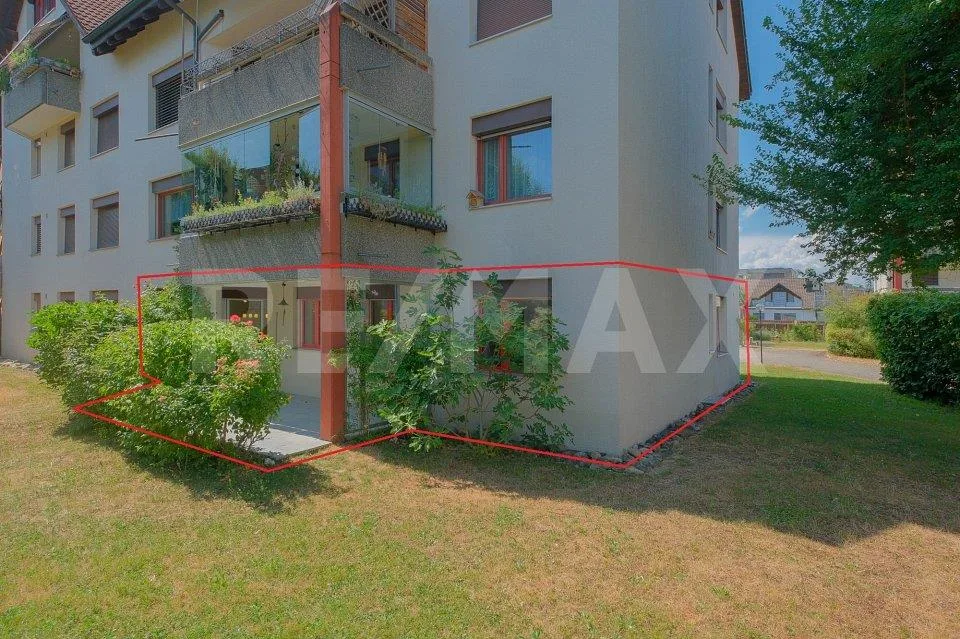 Appartement de jardin 4,5 pièces : central, calme, plein de qualité de vie