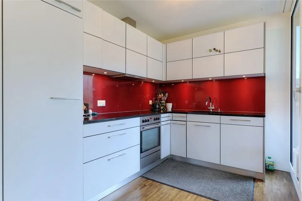 Appartamento moderno 2½ locali con 82 m² e due balconi
