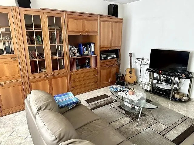 4-Zimmer-Wohnung im 1. OG an ruhiger, sonniger Aussichtslage / appa...