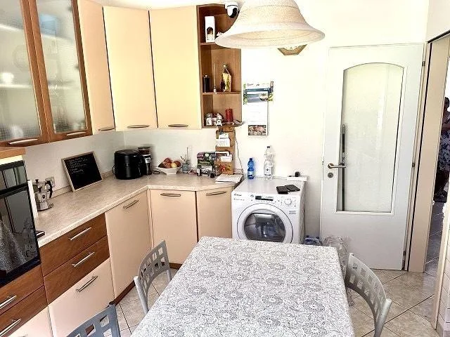 4-Zimmer-Wohnung im 1. OG an ruhiger, sonniger Aussichtslage / appa...