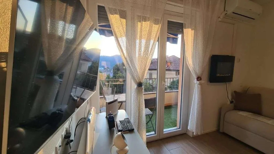 VACALLO: GRAZIOSO UFFICIO-APPARTAMENTO 2 LOC. CON GARAGE