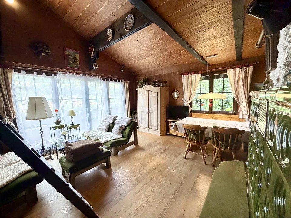 Chalet mit zwei Wohneinheiten an Toplage