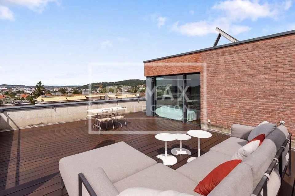 Exklusives 7-Zimmer-Einfamilienhaus mit fantastischer Aussicht