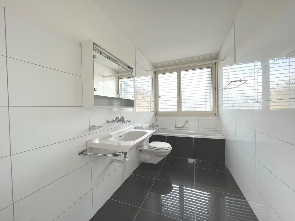 3 ½-Zimmer Wohnung im 1. OG