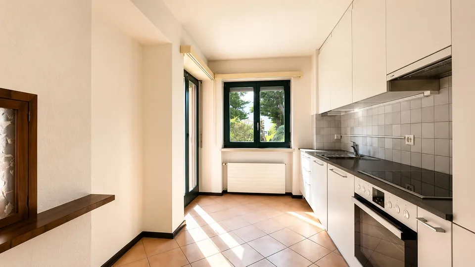 RIVERA - AFFITTASI SPAZIOSO 3.5 LOCALI CON TERRAZZA