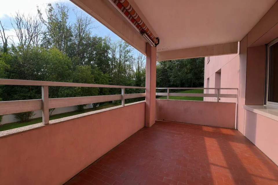 Helle 4.5 Zimmer-Wohnung an ruhiger und zentraler Lage