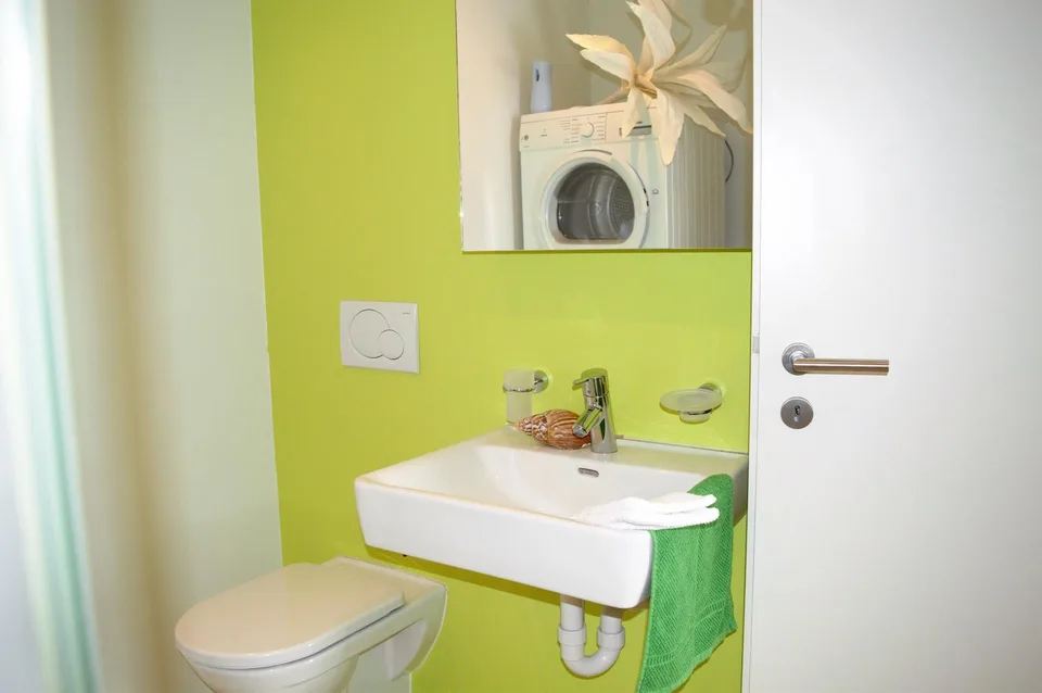 Moderne und helle 2.5-Wohnung mit grossem Balkon
