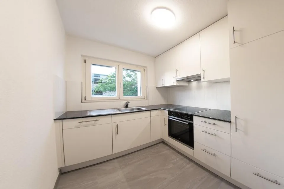 Praktische 3-Zimmer-Wohnung nahe Shoppi Tivoli