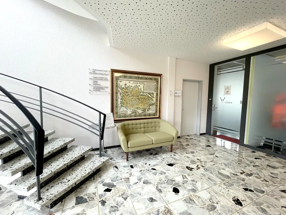 Räume für Büro-, Praxis-, Schulung-, Atelier an Toplage