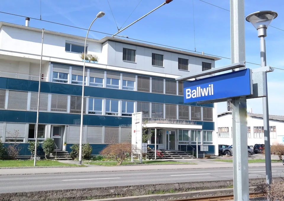 Räume für Büro-, Praxis-, Schulung-, Atelier an Toplage
