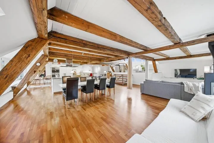 EXZELLENTE DACHMAISONETTE MIT LOFTCHARAKTER