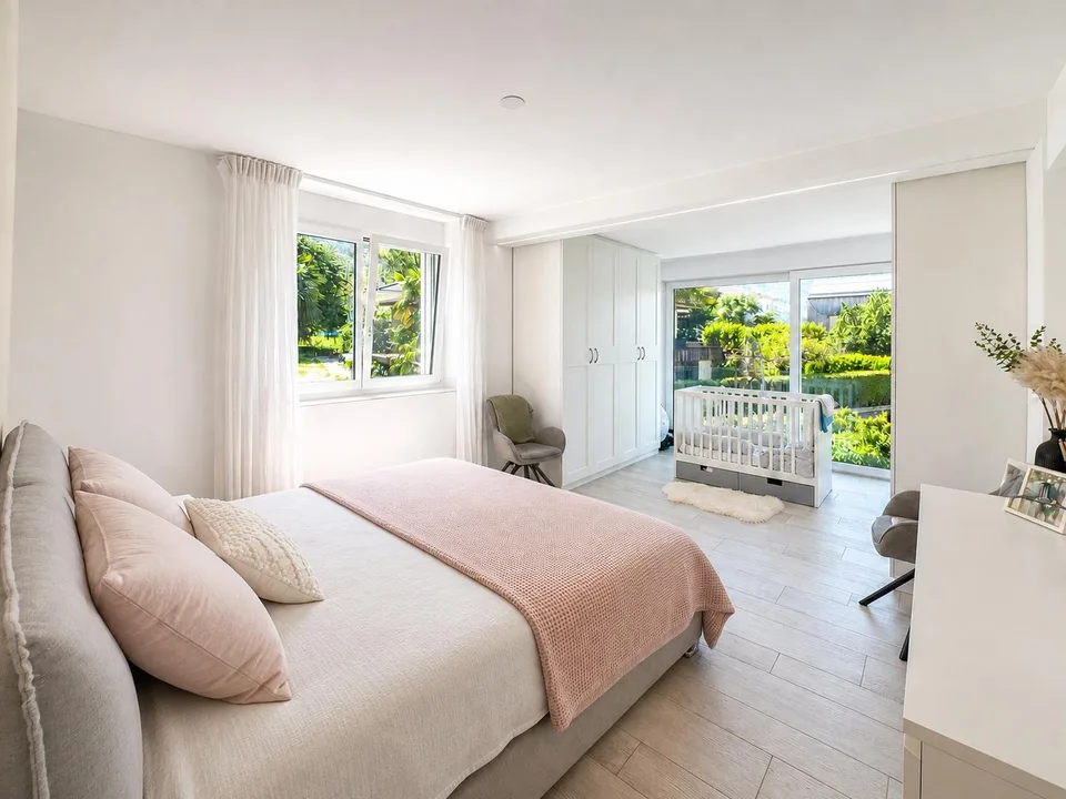 4,5-Zimmer-Wohnung mit Pool in Camorino