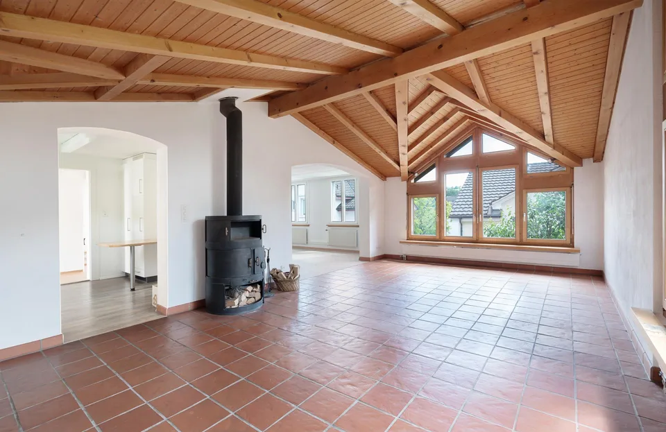 Charmantes 8½-Zimmer-Einfamilienhaus mit vielseitigem Potenzial