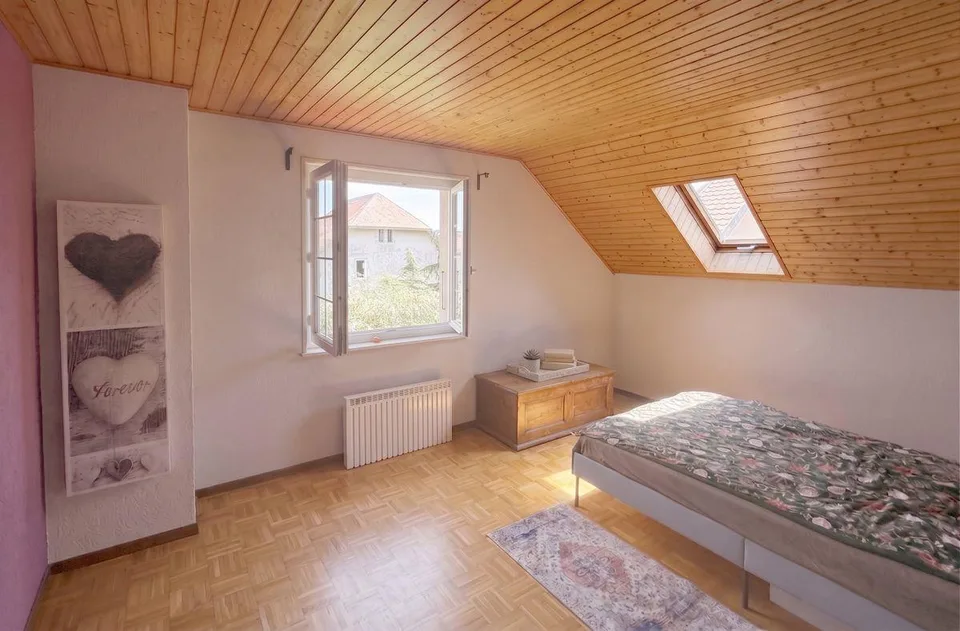 Maison familiale avec jardin, à une minute à pied de l'école – Foto 23 von 37
