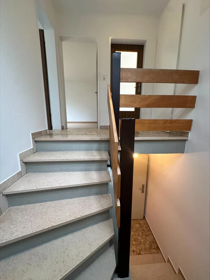 2-Zimmer-Dachwohnung mit zwei Balkonen in Pratteln